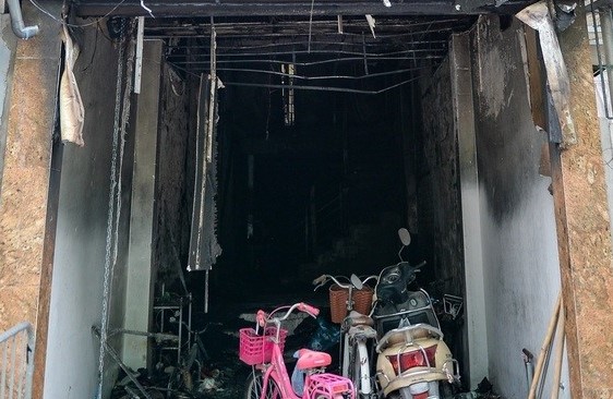 Không sạc điện thoại, máy tính, xe điện qua đêm